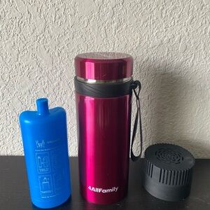 4AllFamily Red Insulated Bottle with Accessories